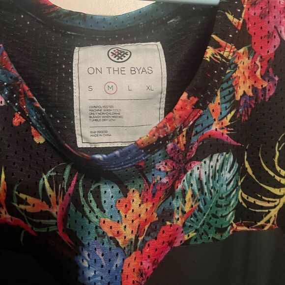 On The Byas Jersey Mens Small Multicolor Tropical Print Sleeveless Mesh Tank - Picture 3 of 4